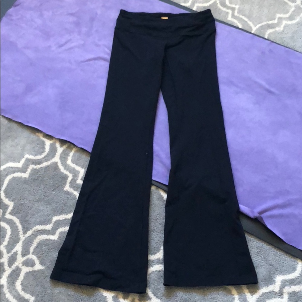 Lucy flare bottom leggings